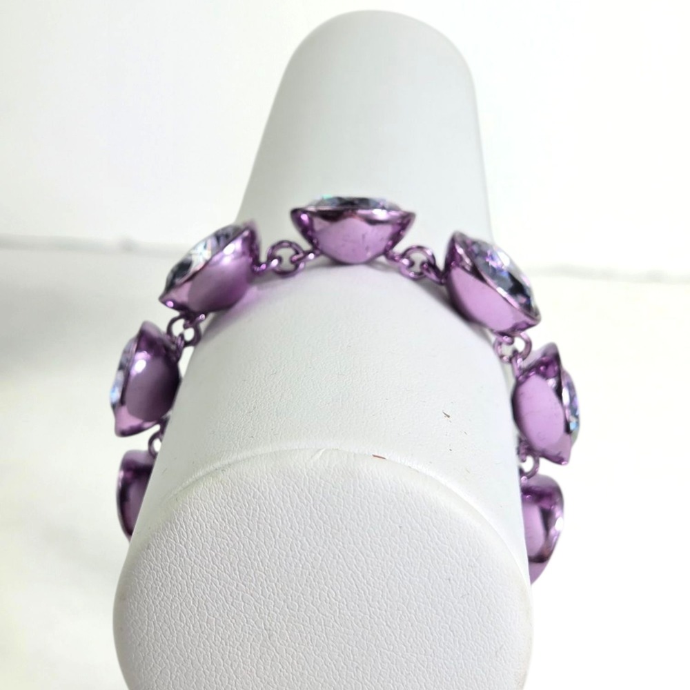 Juicy Couture Purple Gumdrop Round Crystal Pave Rhinestone‎ Toggle Bracelet 7" - Picture 3 of 16